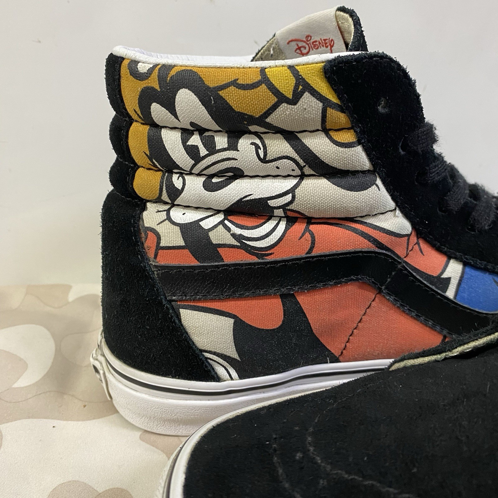 VANS Disney Shoes Mens 9.5 / Womens 11 Sk8-Hi Sneakers Mickey And Friends Goofy