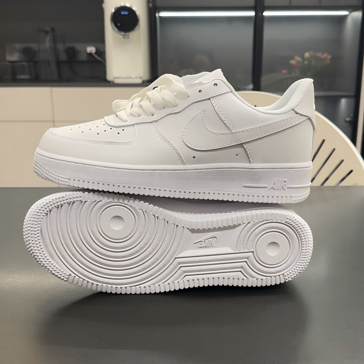 Nike Air Force 1 ’07 Low White Men’s Size New Shoes Sneakers