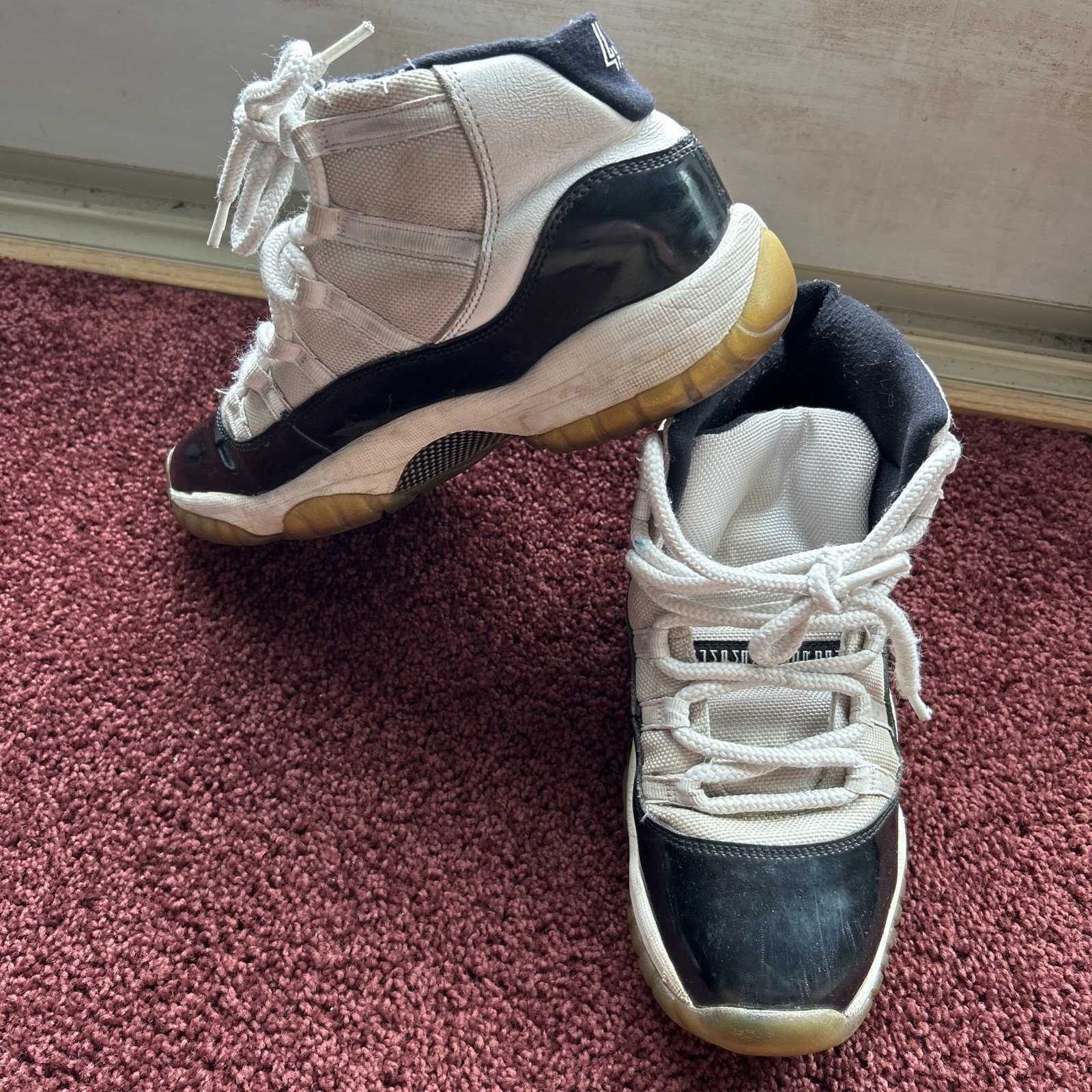 Air Jordan 11 Men’s Size 7y Retro concords 2011 no box