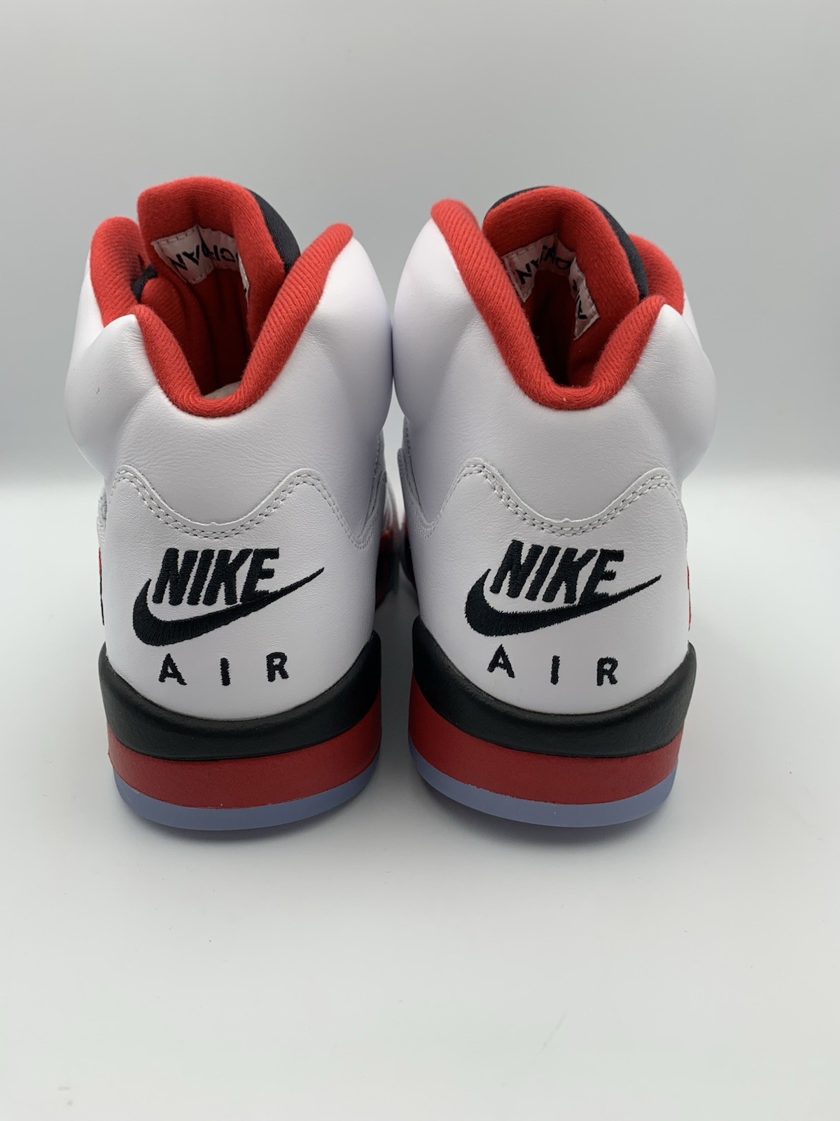 New Nike Air Jordan 5 “Black Tongue” Shoes White Fire Red HQ7978-101 Mens 9.5
