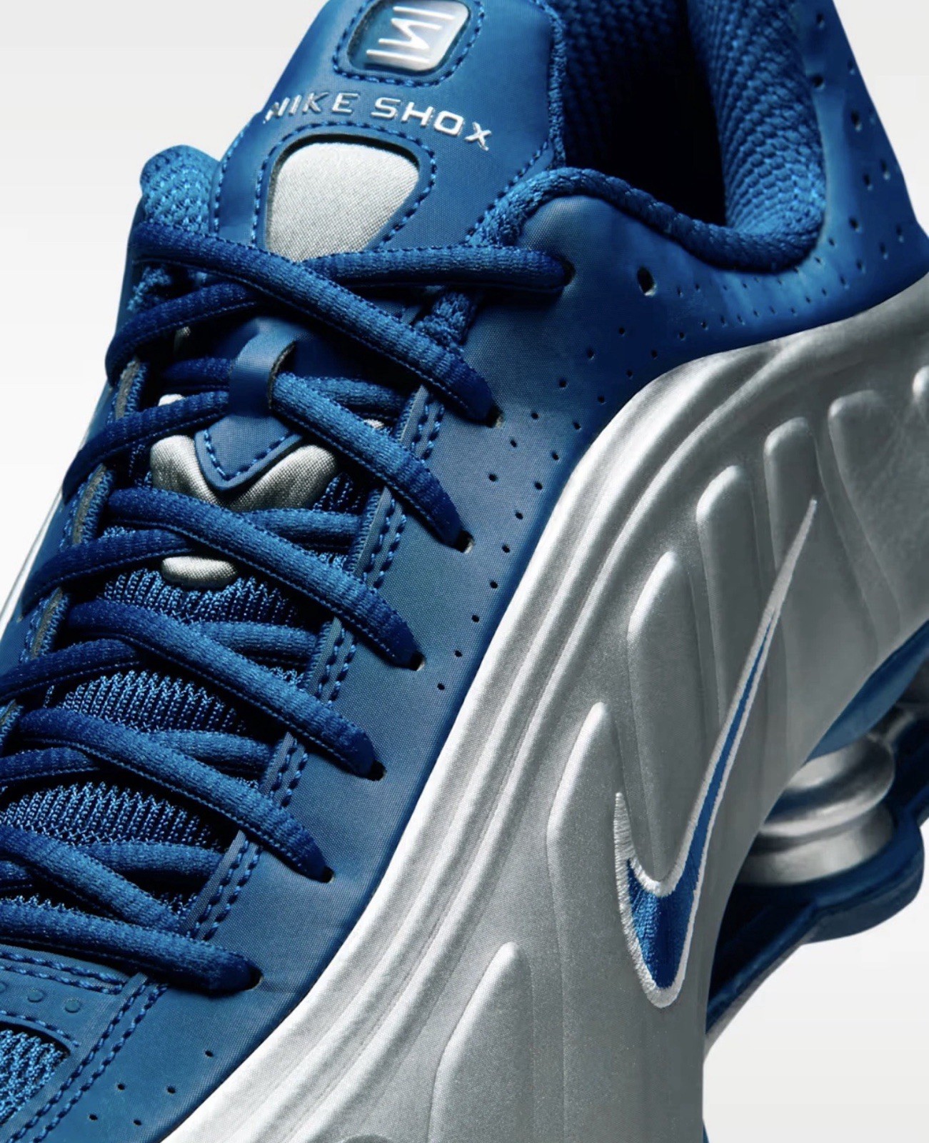 Nike Shox R4 Court Blue Metallic Silver Running Sneakers IQ9391-476 Men’s Sizes